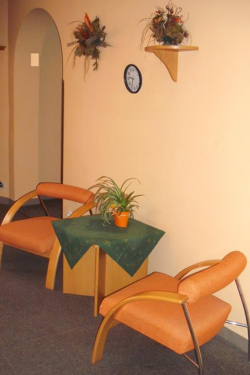 Hotel Forman Mladá Boleslav エクステリア 写真