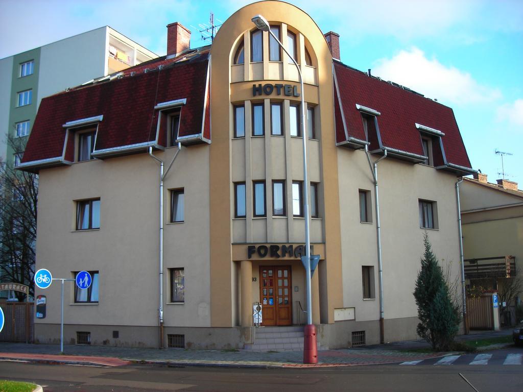 Hotel Forman Mladá Boleslav エクステリア 写真